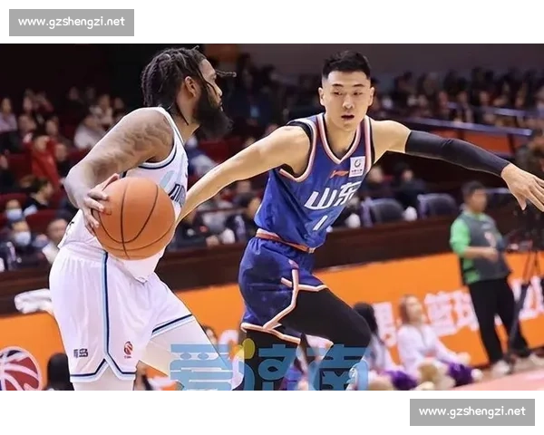 山东烤全羊宴暖意浓：郭凯携妻亮相 高诗岩踮脚抢镜 鲍威尔官宣加盟