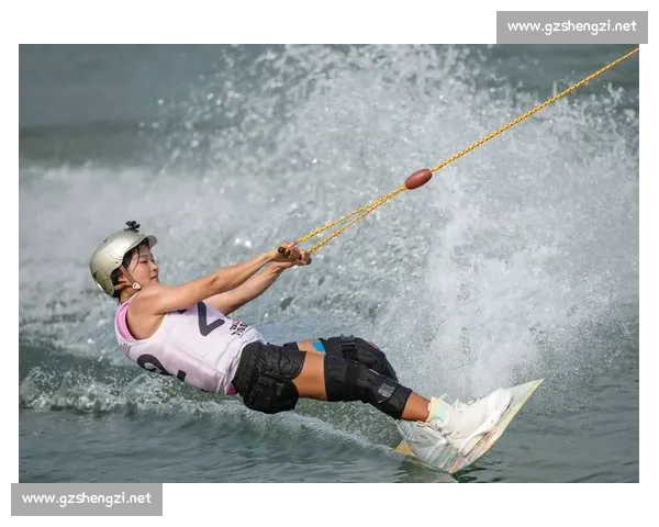 世运会冠军徐露返乡:点火台前的荣耀与家乡味的温度 世运会冠军徐露返乡:点火台前的荣耀与家乡味的温度